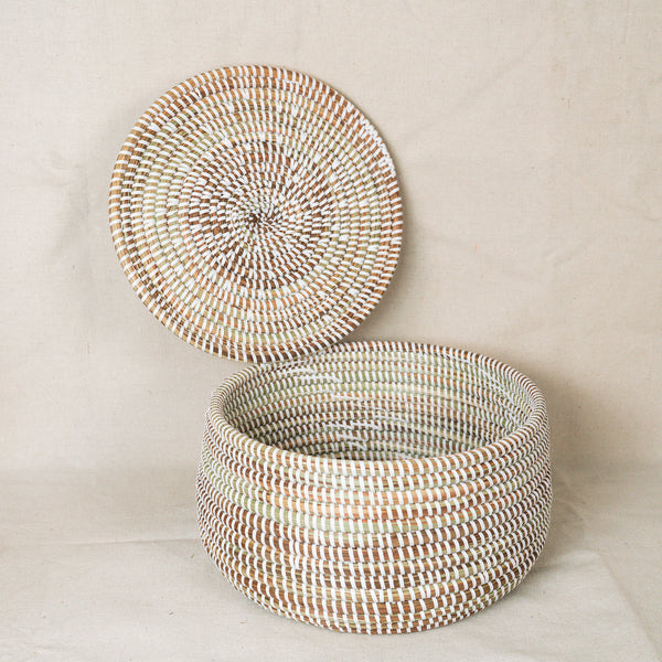 white lidded basket